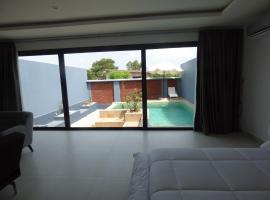 Blue Sky Yamaman Lodge，位于阿西尼的酒店