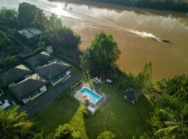 Suan Son Villa Koh Sa Nher สวนสนธิ์วิลล่า เกาะเสนอ SHA，位于素叻的酒店