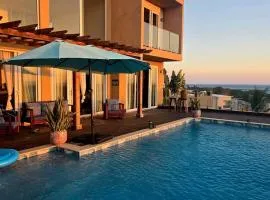 Wings Over Whitehouse 4-Bedroom