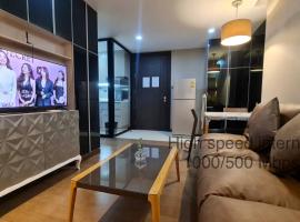 1BR Thonglor , Fast WiFi , Near Samitivej , Nightlife，位于Khlong Toei的酒店