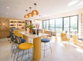 Chic Vay Central Pattaya Condo，位于北芭堤雅的酒店