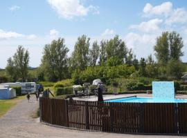 Vesterlyng Camping and Cottages，位于Føllenslev的酒店