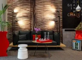 南希中心火车站及议会宜必思酒店