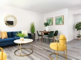 Luxury 2BR Apartment Great Area with Parking
