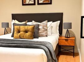 Elite Skyline Suite, Ellipse, Waterfall City，位于米德兰的酒店