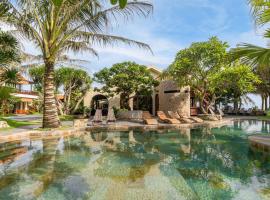 Sun Village Beach Resort，位于绥和市的带泳池的酒店