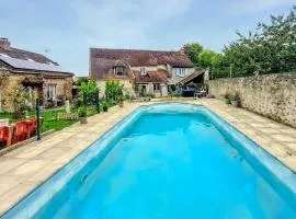 Nice Home In Boissy Le Châtel With Swimming Pool