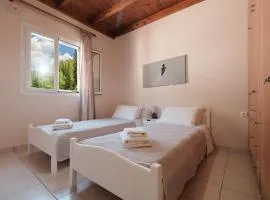 FAMILY SWEET HOME IOANNA
