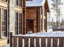 Vargen Fjällstuga med bastu och brasa i Idre