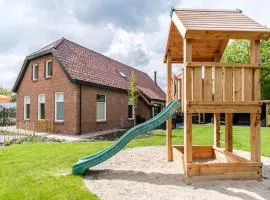 Familiehuis de Rheezermaten met Jacuzzi | 12 personen