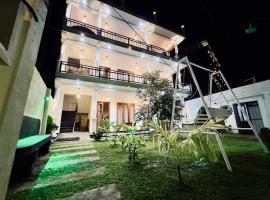 K T Resort - Ahangama，位于阿杭格默的酒店