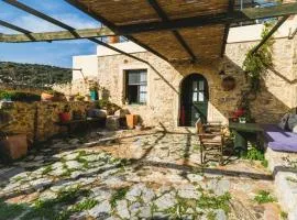 Orgon Farm Traditional Houses