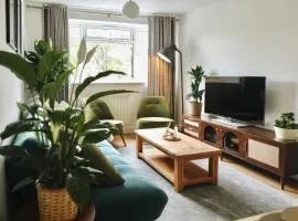 Modern Flat In Penge - 3 person