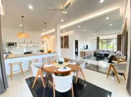 Lovina Seaview Hill Villa