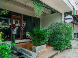 Kiko's Hostel，位于通萨拉的酒店