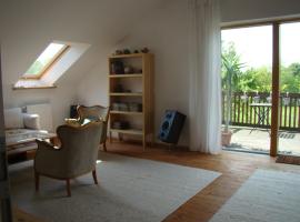 Ferienwohnung auf dem Künstlerhof，位于Falkenberg的酒店