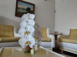 por do sol na montanha，位于瓜拉廷格塔的酒店