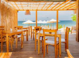 Mar Bar&uacute; Beach House，位于布兰卡滩的住宿