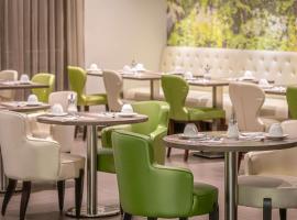 克莱蒙费朗美居中心焦德广场酒店，位于克莱蒙费朗的酒店