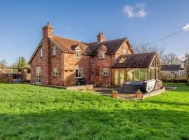 4 Bed in Blakeney 90589