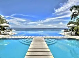 Acuatico Beach Resort & Hotel