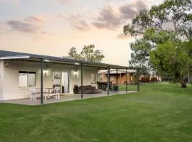 Riversands Rest Accommodation Scenic Riverfront Cottages, Paringa