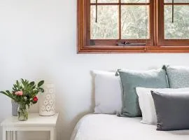 Beautiful 2BR Tranquil Rainforest Retreat Escape Free Wifi