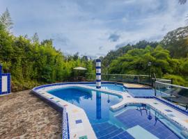 Finca Hotel Santo Tomas Campestre，位于里奥内格罗的酒店
