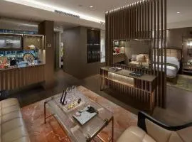 The Landmark Mandarin Oriental, Hong Kong