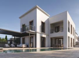 Lantana Villas & Hotel，位于佩亚的酒店