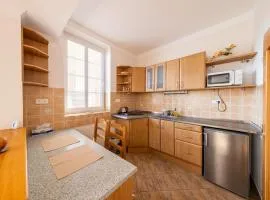 City Center Studio with Garden