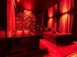 Évasion intime : Love Room de luxe à Cannes