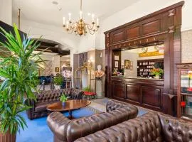 格利维策戴蒙特广场酒店