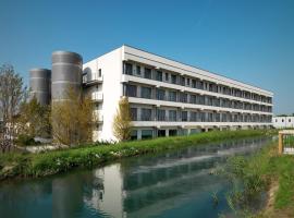 UNA Hotels Le Terrazze Treviso Hotel & Residence，位于维洛尔巴的酒店