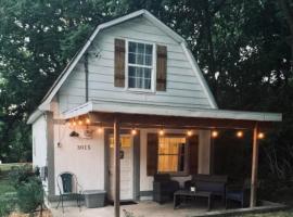 Galloway Cottage- Bikes & Firepit，位于斯普林菲尔德的酒店