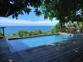 El Xalli Hotel，位于埃尔蒙特的酒店