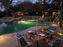 Dolly Farm & River Camp, Luxury Tents