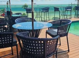 沿岸海滩酒店
