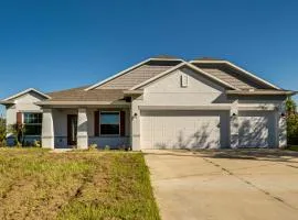 Family Home 7 Mi to Fort Charlotte Beach Park!