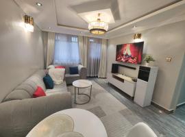 R&R -Weber One bedroom Naivasha, Old Naivasha Moi South lake road，位于奈瓦沙的带停车场的酒店