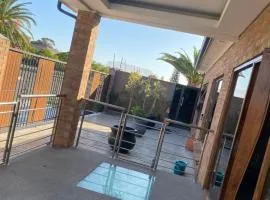 Plattekloof Queens Guest House