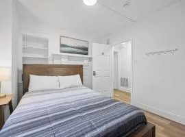 Pittsburgh Shadyside 3E Stylish and Bright Private Bedroom with Shared Bathroom