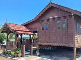 Rumah Kayu Homestay