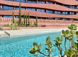 Piscina moderna y elegante 5