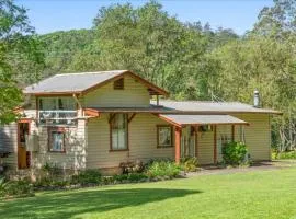 The Channon Vintage Farm Bales Country Charm