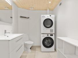 Cozy Home In Løgstør With Sauna，位于Løgstør的酒店