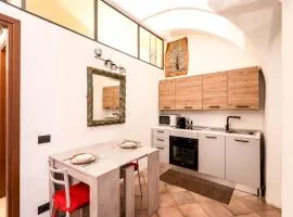 Appartamenti in Centro Storico a 15 min Dal Lago d'Iseo - Free Wi-Fi - AC