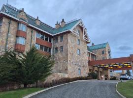 Hotel y Caba&ntilde;as Llanuras de Diana - Caja Los Andes，位于纳塔列斯港的带泳池的酒店