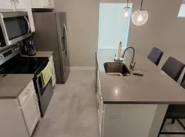 New Waterfront Bungalow Fisherman's Paradise