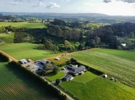 Peaceful Farm Stay Near Auckland with Spa Pool